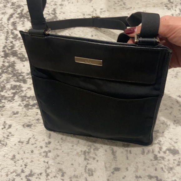 Gucci Handbags - Gucci Crossbody Bag